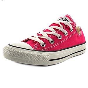Raspberry Converse size 7